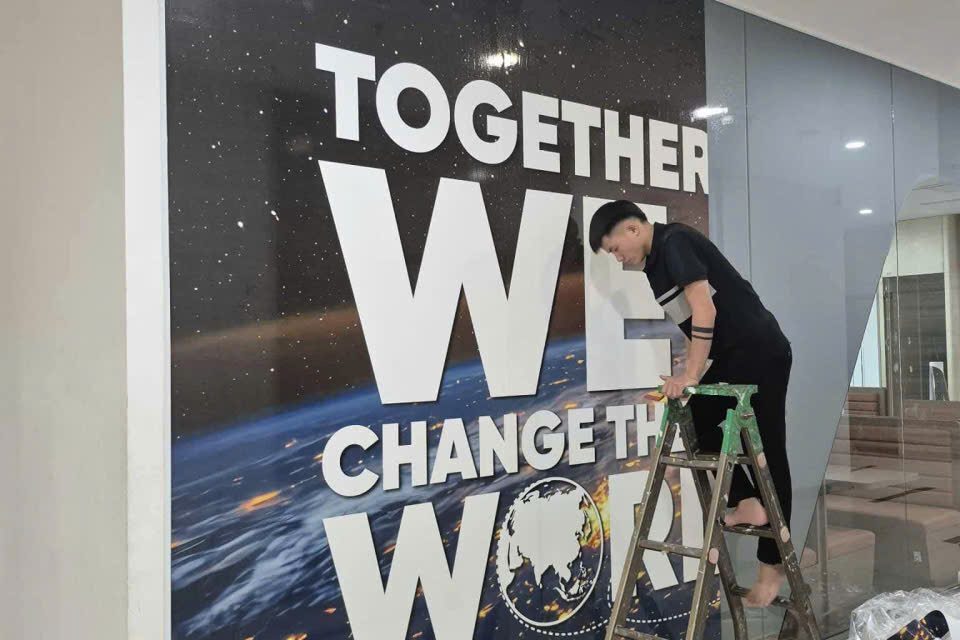Dịch vụ Decal dán kính Vũng Tàu 2 Thi công trang dán tường tại Phường Thắng Tam - Vũng Tàu